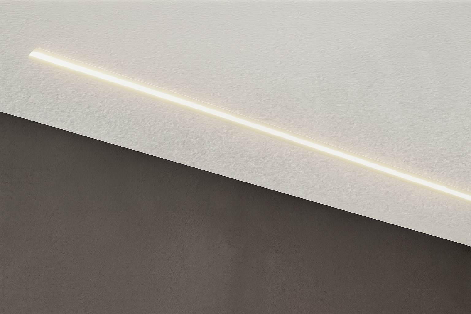 LED Schiene Modell 400 weiß Schmale Unterputz-LED-Lichtlinie in weißer Decke, als dezente Beleuchtung installiert.